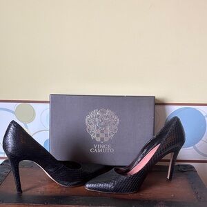 Vince Camuto Black Textured Heels